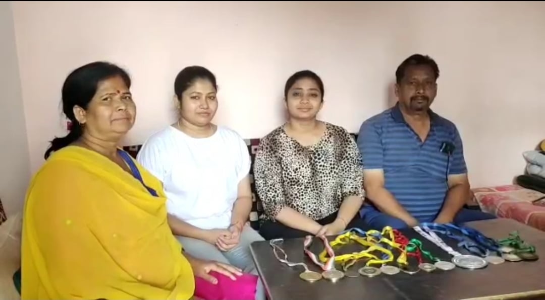शाबाश: सृष्टि विश्वकर्मा ने राष्ट्रीय तीरंदाजी में जीते  2 मेडल , लोहरदगा का नाम किया रौशन