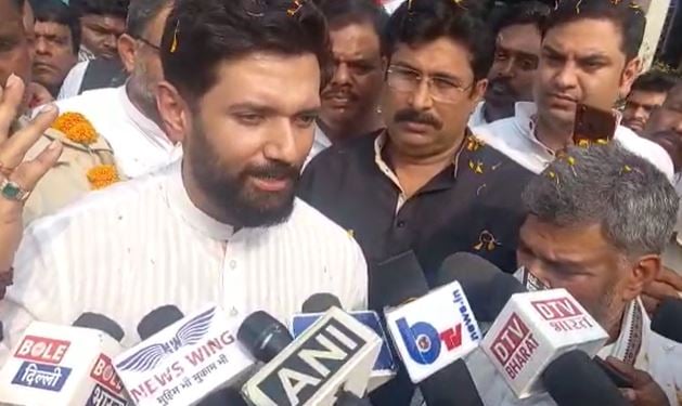 दिवंगत पिता के सरकारी बंगला को चिराग ने किया खाली, कहा - बंगला-मंत्रालय का लालच नहीं