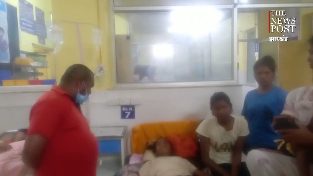 गुमला फूड प्वॉइजन मामला :  आक्रोशित लोगों का सवाल, कब तक भगवान भरोसे रहेंगे हमारे बच्चे !