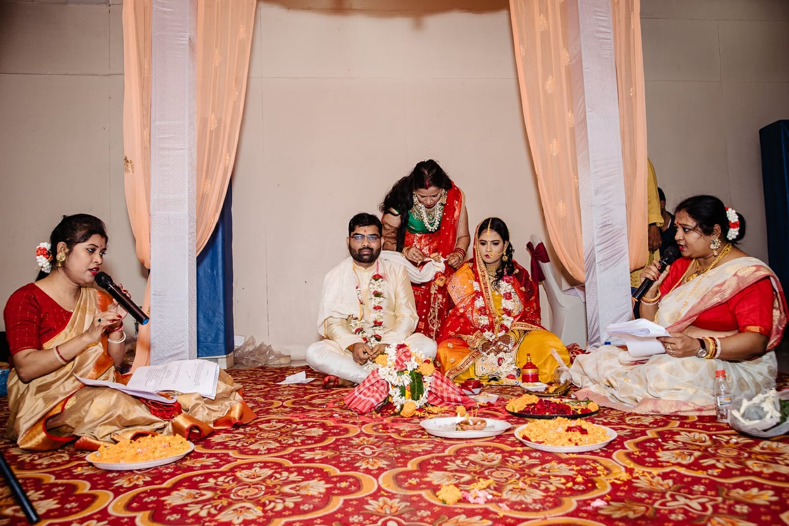 एक शादी जरा हट के : न कन्यादान न दहेज, महिला पुजारियों ने कराई शादी