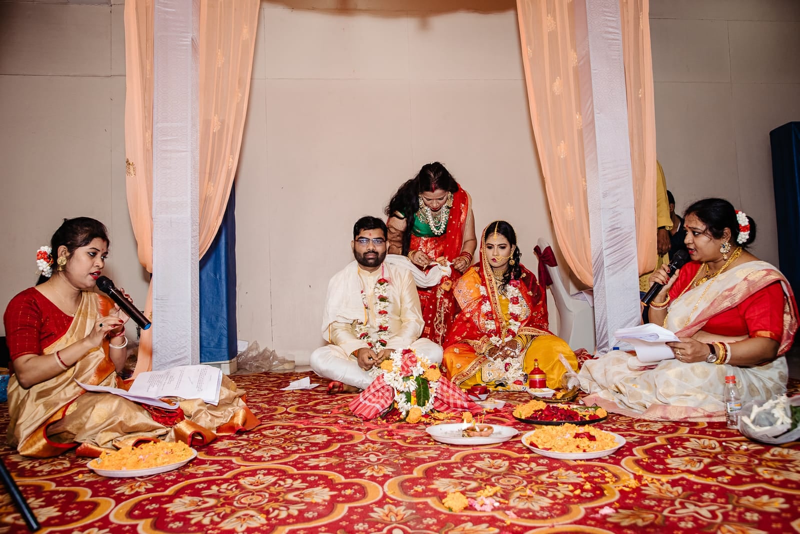 एक शादी जरा हट के : न कन्यादान न दहेज, महिला पुजारियों ने कराई शादी