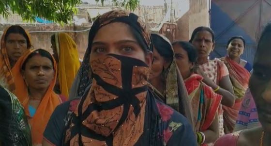 गोमिया में पानी पर बवाल, थाना पहुंची महिलाएं तो पुलिस ने भी पानी पर रोया दुखड़ा !