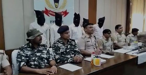 जेपीसी के सब जोनल कमांडर ललन समेत पांच गिरफ्तार, भारी मात्रा में तबाही का सामान बरामद