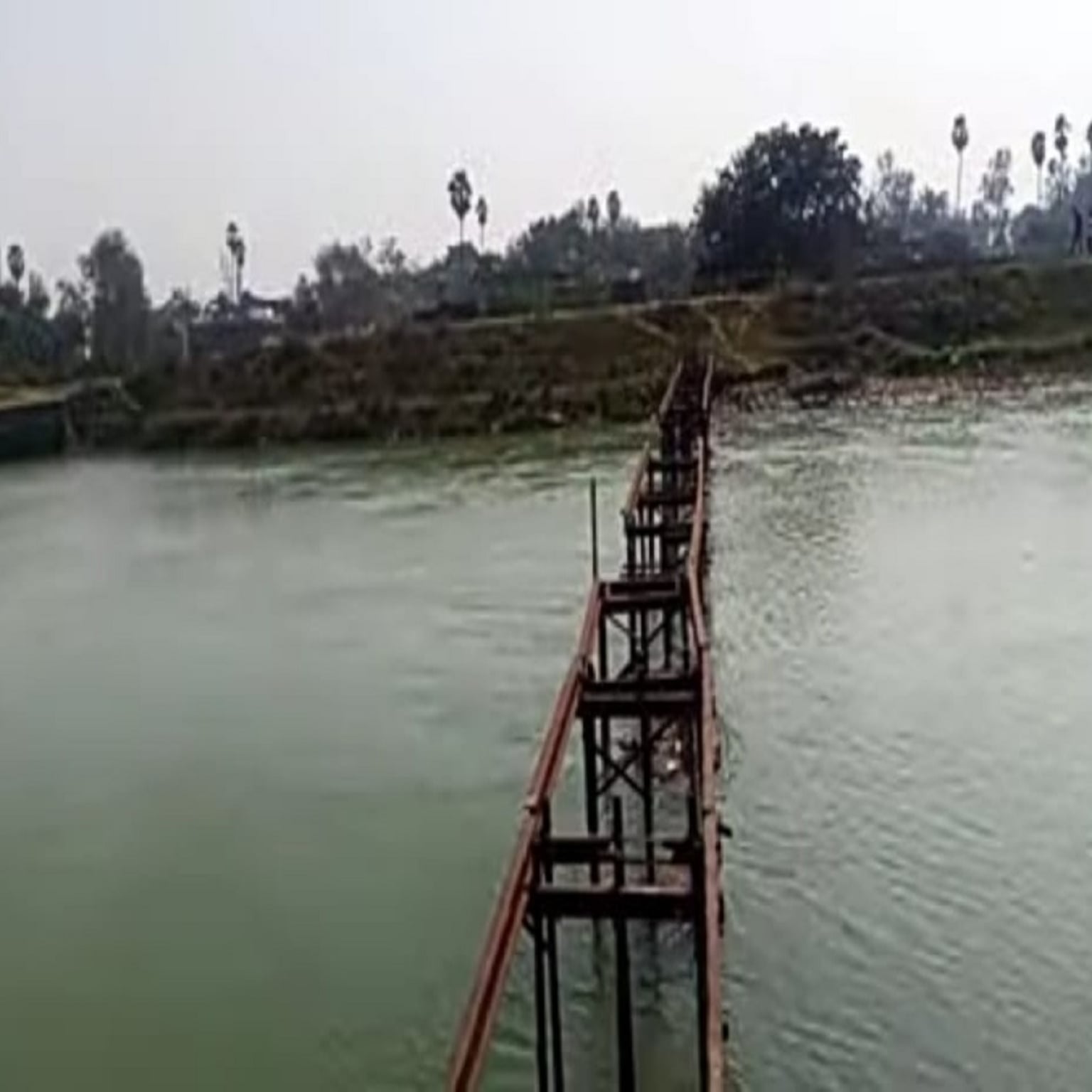 बिहार में चोरों का कारनामा :  दिन- दहाड़े चुरा लिया आरा नहर पर बना 60 फुट लोहे का पुल