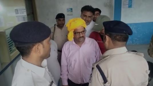 सिवान : उत्तर बिहार ग्रामीण बैंक से 26 लाख की लूट, अपराधी फरार