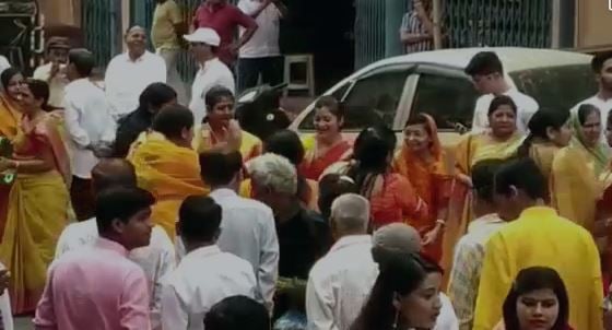 महावीर जयंती : जैन धर्मावलंबियों ने निकाला भव्य जुलूस, भगवान महावीर के संदेश गा कर सुनाया