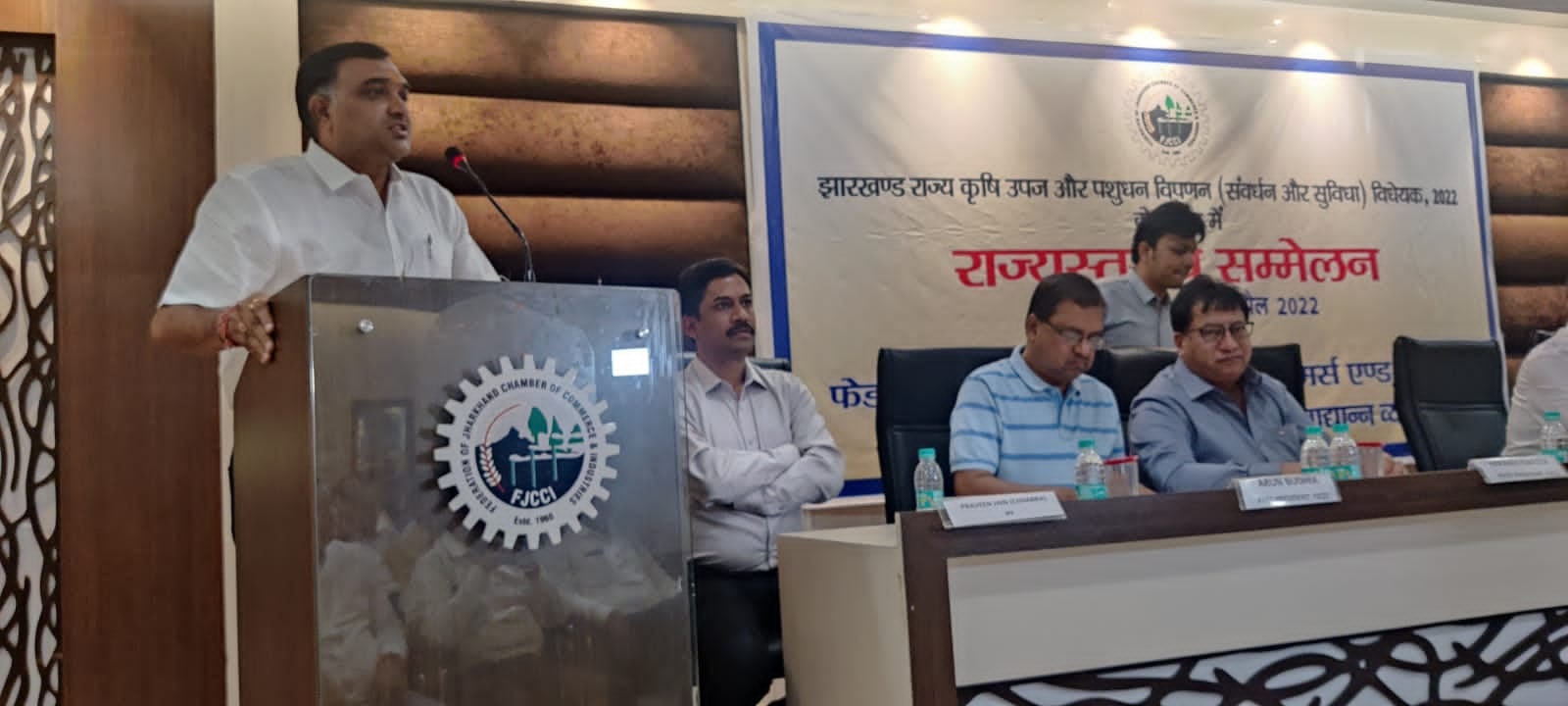 कृषि शुल्क 2 फीसदी बढ़ाने के विरोध में आर पार की लड़ाई के मूड में व्यावसायी