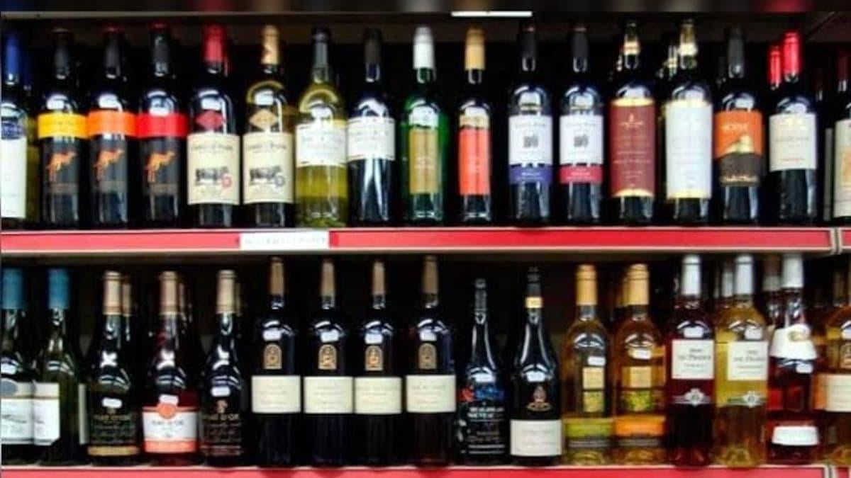 अब महिलाएं भी बेचेंगी शराब, देवघर में 10 महिलाओं ने किया आवेदन