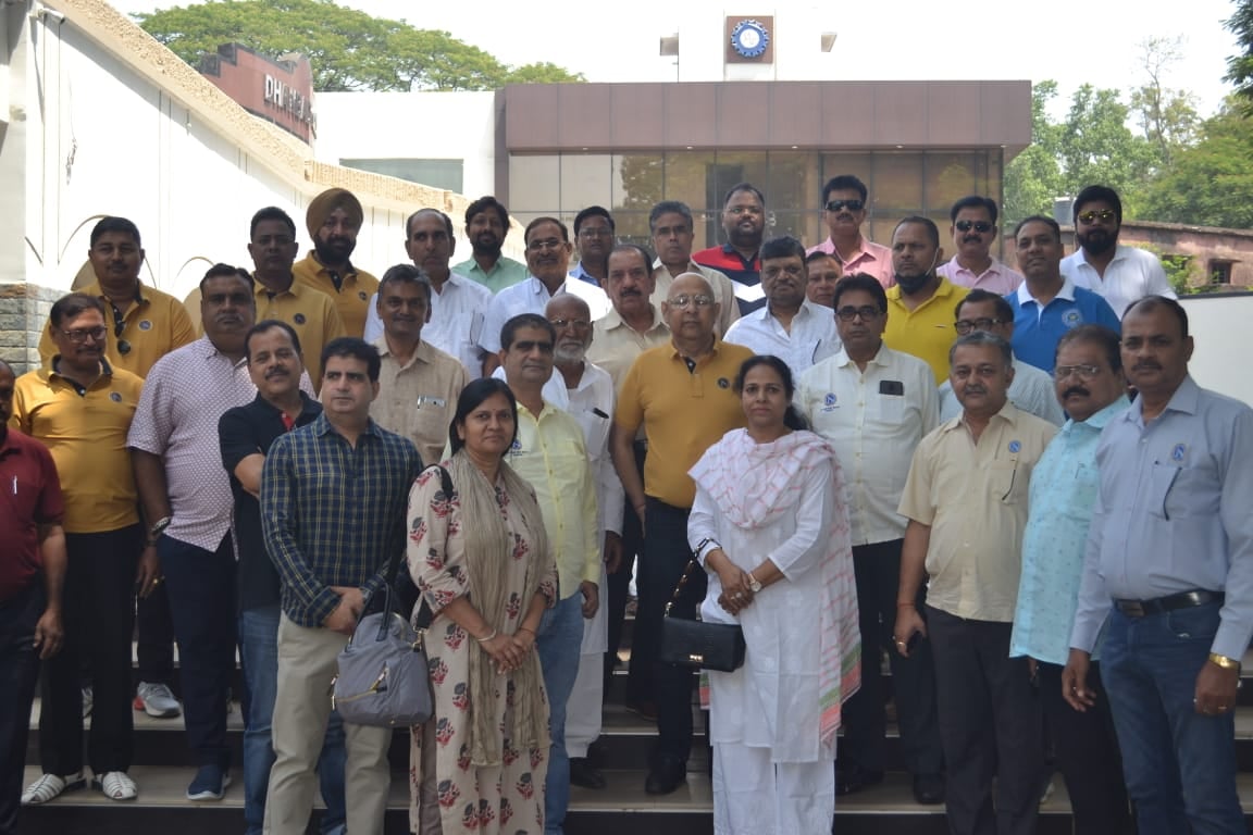 क्रिकेट स्टेडियम के लिए बीसीसीआई के पिच क्यूरेटर के नेतृत्व में जल्द आएंगी विशेषज्ञ टीम - अमिताभ चौधरी