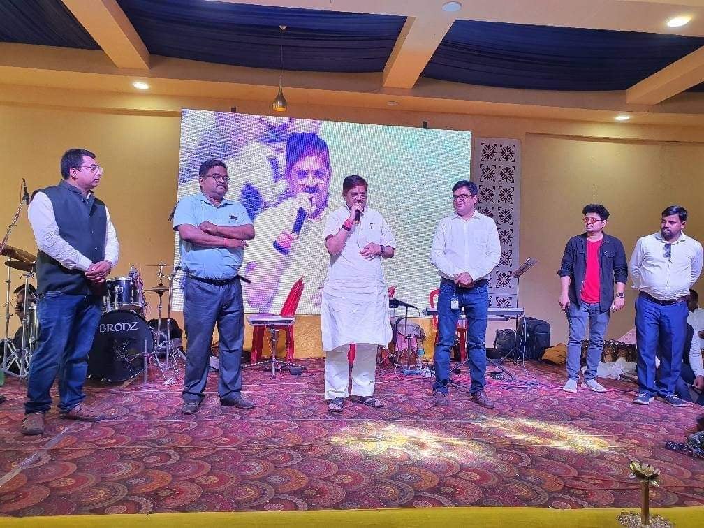 कोयलांचल में शैक्षणिक माहौल बनाने के लिए छात्रों का हुआ महाजुटान, शिक्षकों ने दिए टिप्स