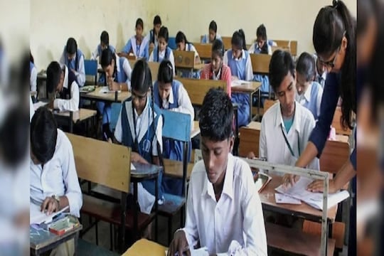 झारखंड के स्कूलों में गर्मी की छुट्टी बस दो हफ्ते की !