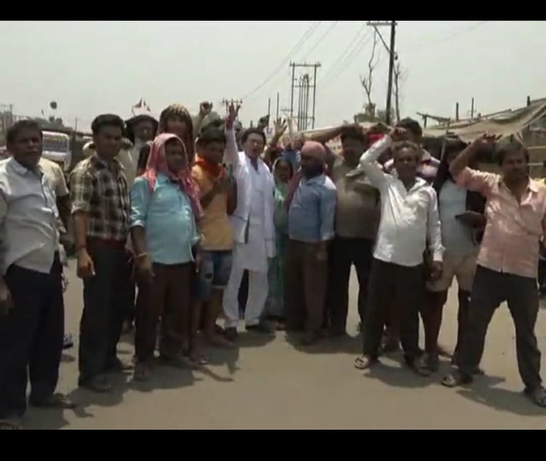 विस्थापितों ने दी चेतावनी, न्याय नहीं मिला तो सड़क पर देंगे अनिश्चितकालीन धरना