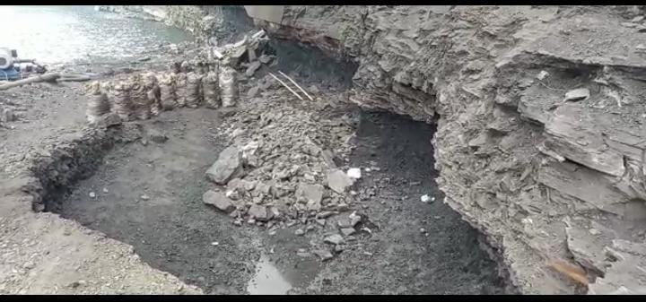 धनबाद में फिर धंसी चाल , 6 घायल, कोयला तस्करों की बल्ले-बल्ले