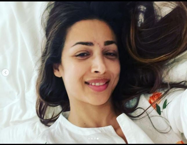 बॉलीवुड आइटम गर्ल मलाइका ने शेयर किया no-makeup लुक में तस्वीरें