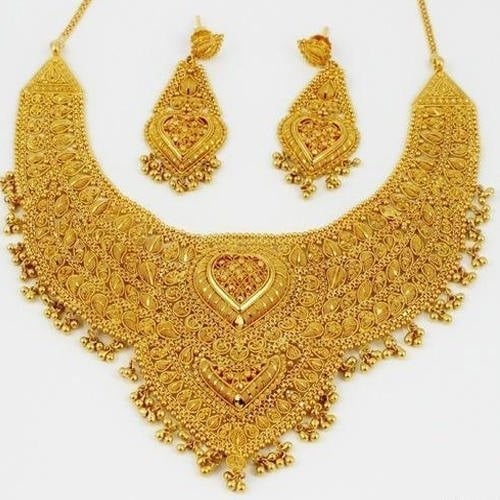 अक्षय तृतीया पर जमकर हुई खरीददारी, लाइटवेट गहनों की रही डिमांड