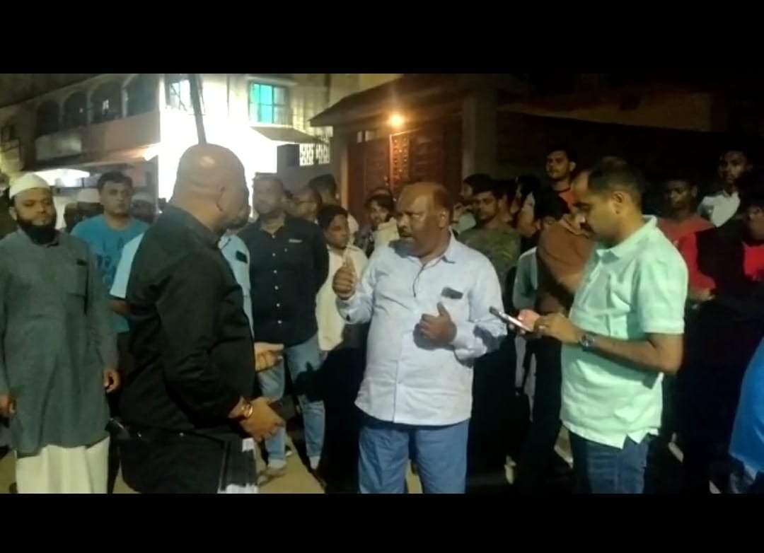 धनबाद में रंगदारी के लिए फिर हुई फायरिंग , गैंस्टर प्रिंस खान ने दी थी धमकी