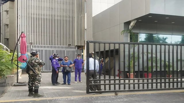 पूजा सिंघल के सीए सुमन कुमार सिंह हिरासत में, दूसरे दिन भी खंगाले जा रहे "पल्स" के दस्तावेज