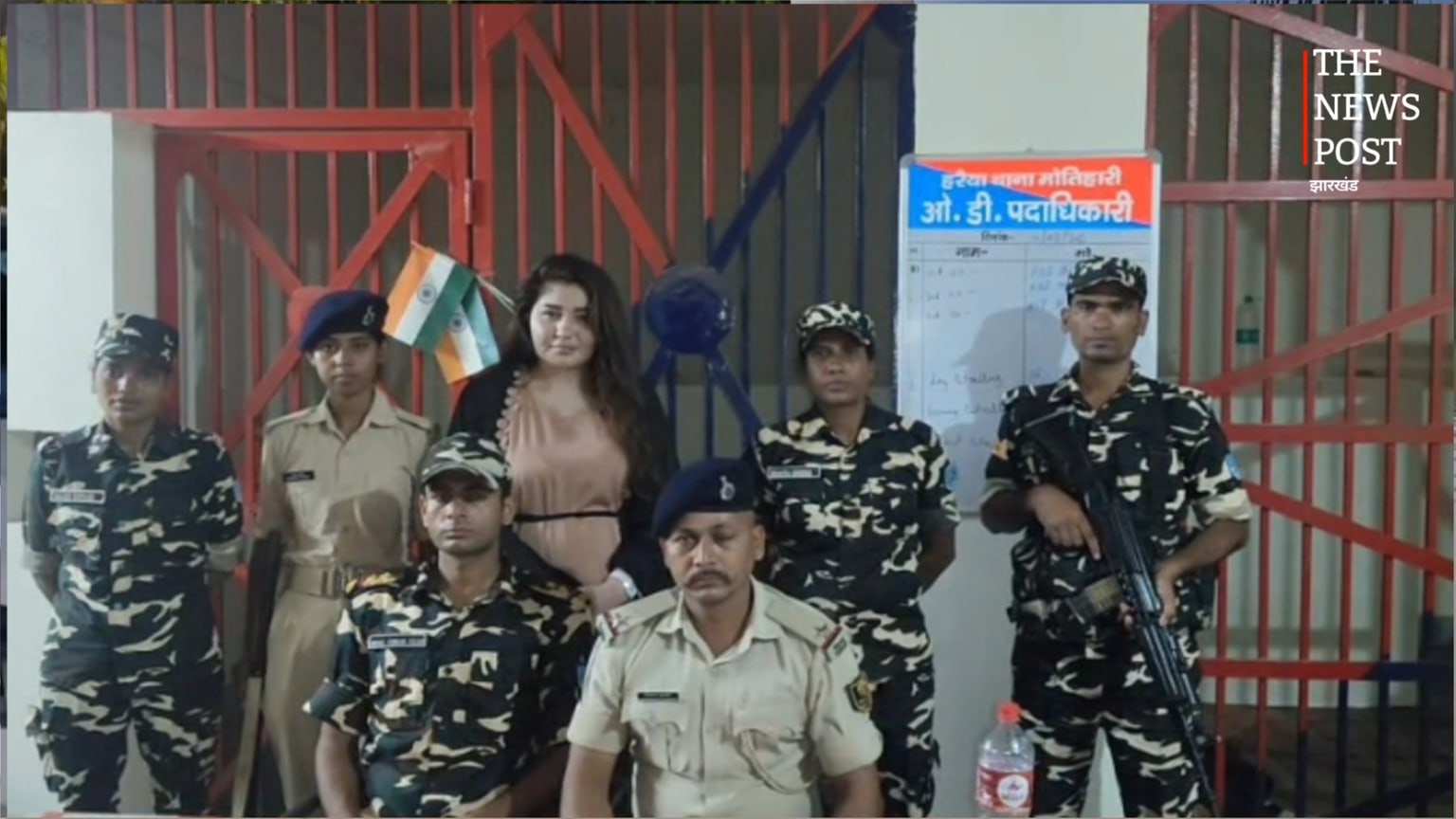 भारत-नेपाल सीमा पर उज्बेकिस्तान की महिला गिरफ्तार, फर्जी आधार कार्ड से भारत मेंआ रह रही थी