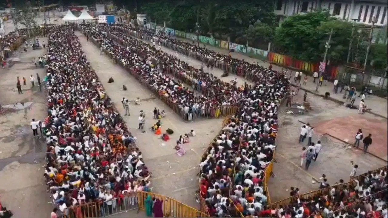 बड़ी खबर: उज्जैन के महाकाल मंदिर में मची भगदड़! कई श्रद्धालु घायल