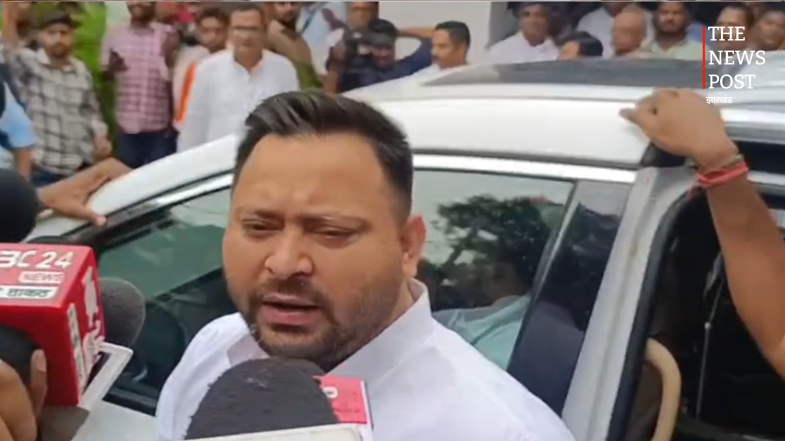 लखीसराय घटना पर तेजस्वी यादव ने जताया दुख, पीड़ित परिवारों को मुआवजा देने की रखी मांग