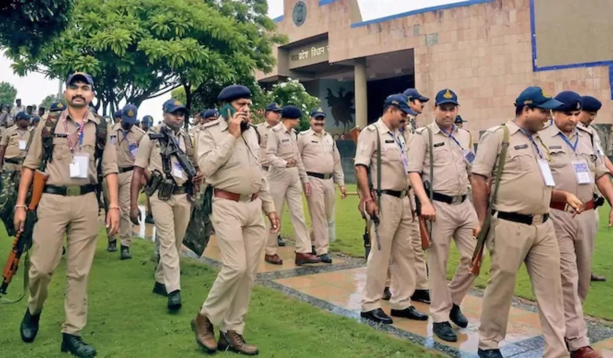 MP Police Vacancy 2026: 7500 पदों के लिए कब से आवेदन? जानें योग्यता और सेलेक्शन प्रोसेस