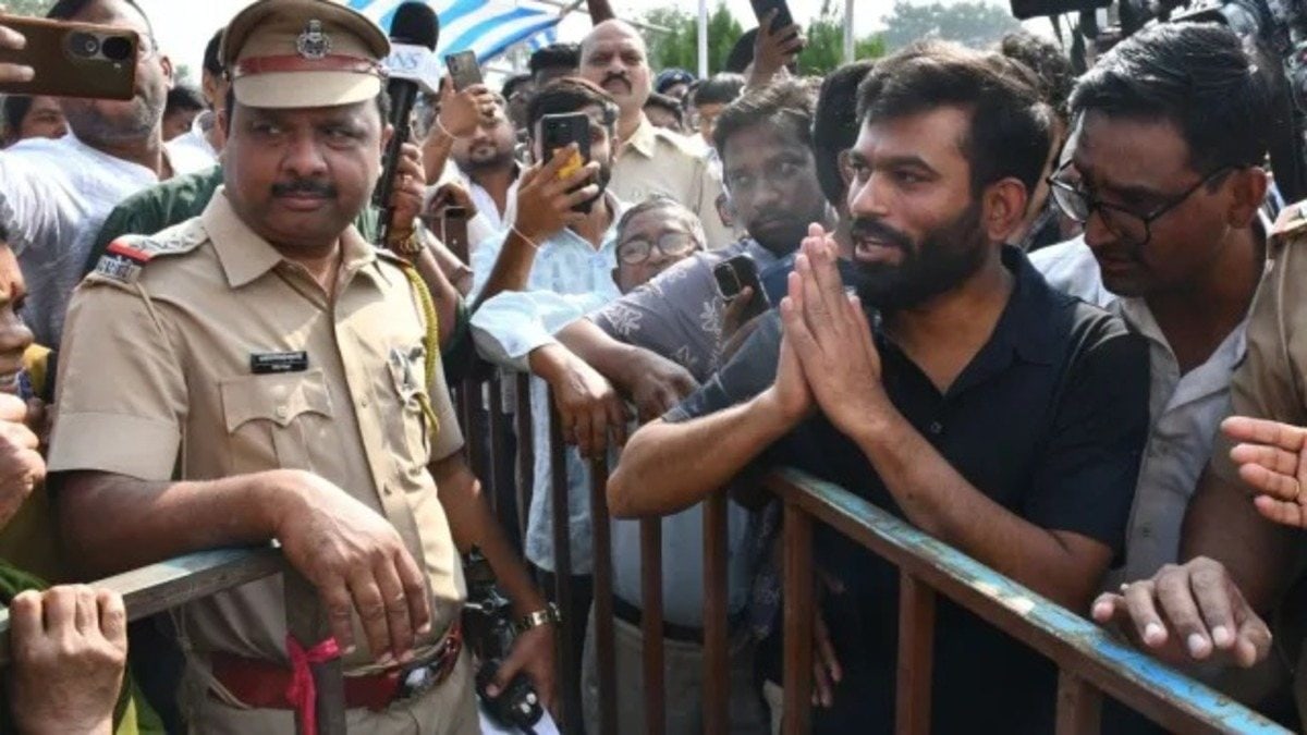 CJP Tiranga Protest: तिरंगा लहराने से पहले ही हिरासत में लिए गए दीपके, जानें आगे क्या होगा