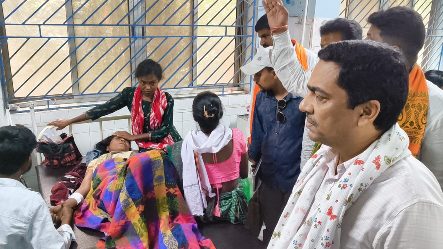 दुमका:मेडिकल कॉलेज की व्यवस्था पर भड़के भानु, स्वास्थ्य मंत्री को दी चापाकल में डूबकर मर जाने की नसीहत
