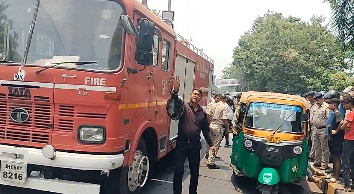 जमशेदपुर में बड़ा हादसा, दमकल वाहन की चपेट में आने से बाइक सवार युवक की मौत
