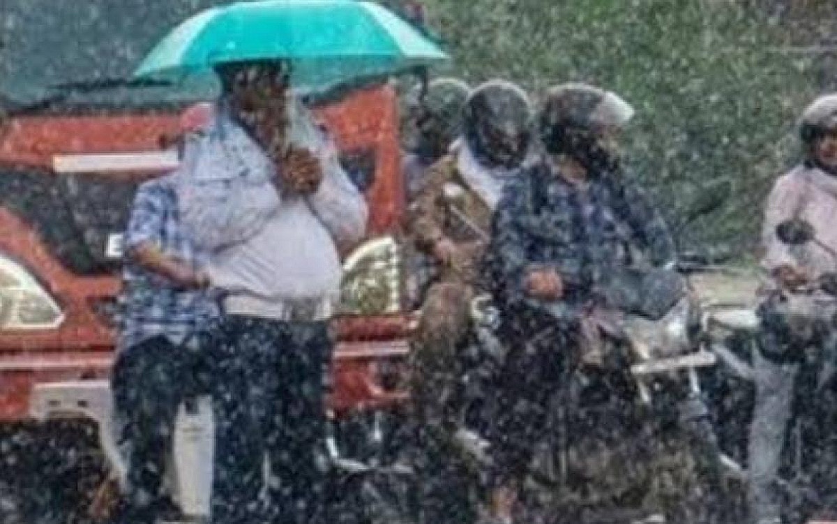 Weather Alert: झारखंड में आज से बदलेगा मौसम का मिजाज, 11 जिलों में भारी बारिश और वज्रपात का अलर्ट