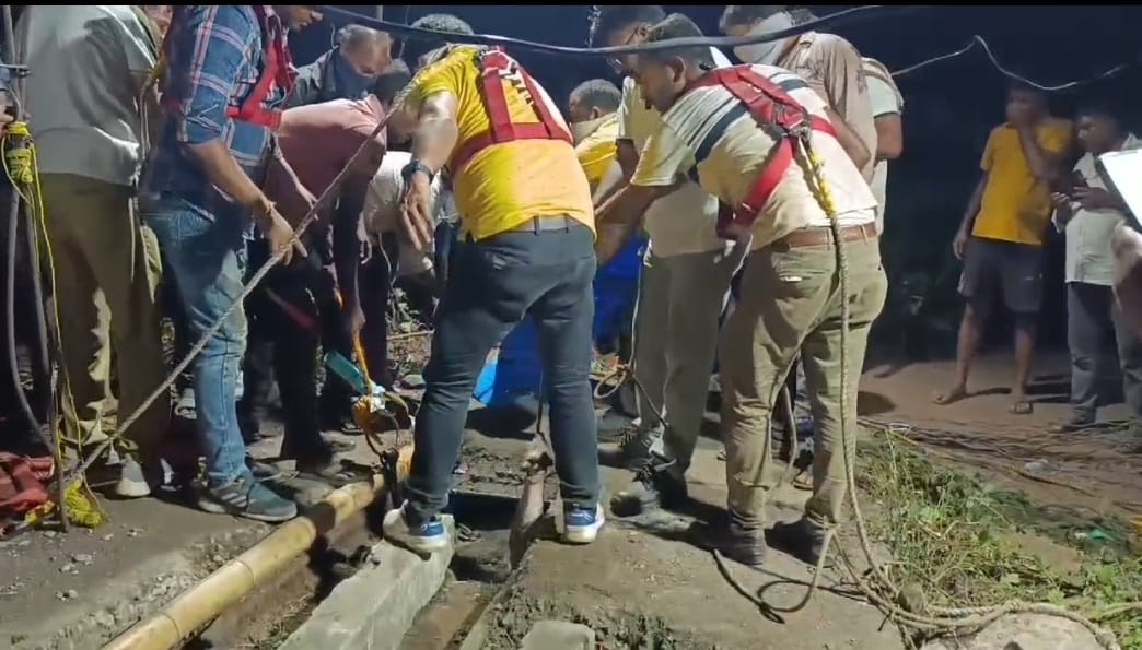 "मौत का कुआं" देखना हो तो आइये धनबाद! इसमें NDRF की टीम भी नहीं डालती हाथ