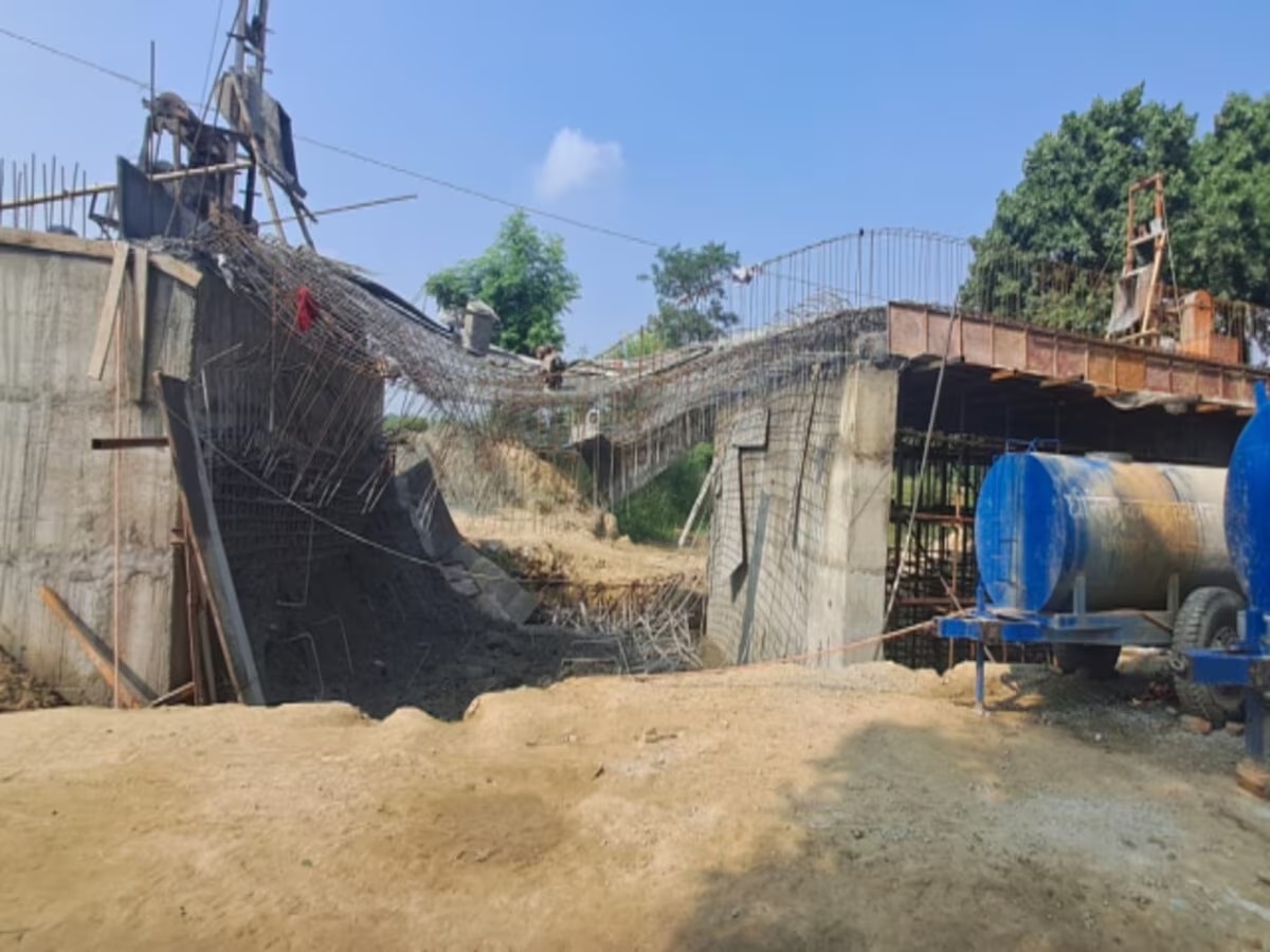 झारखंड का बड़ा भाई बिहार : तेजस्वी यादव का तंज -यहां पुल क्यों कर रहे आत्महत्या?