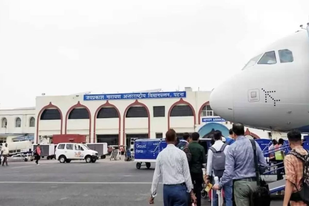 Operation Sindoor: पाकिस्तान में एयर स्ट्राइक के बाद पटना एयरपोर्ट पर हाई अलर्ट, ये सभी फ्लाइट्स हुई रद्द