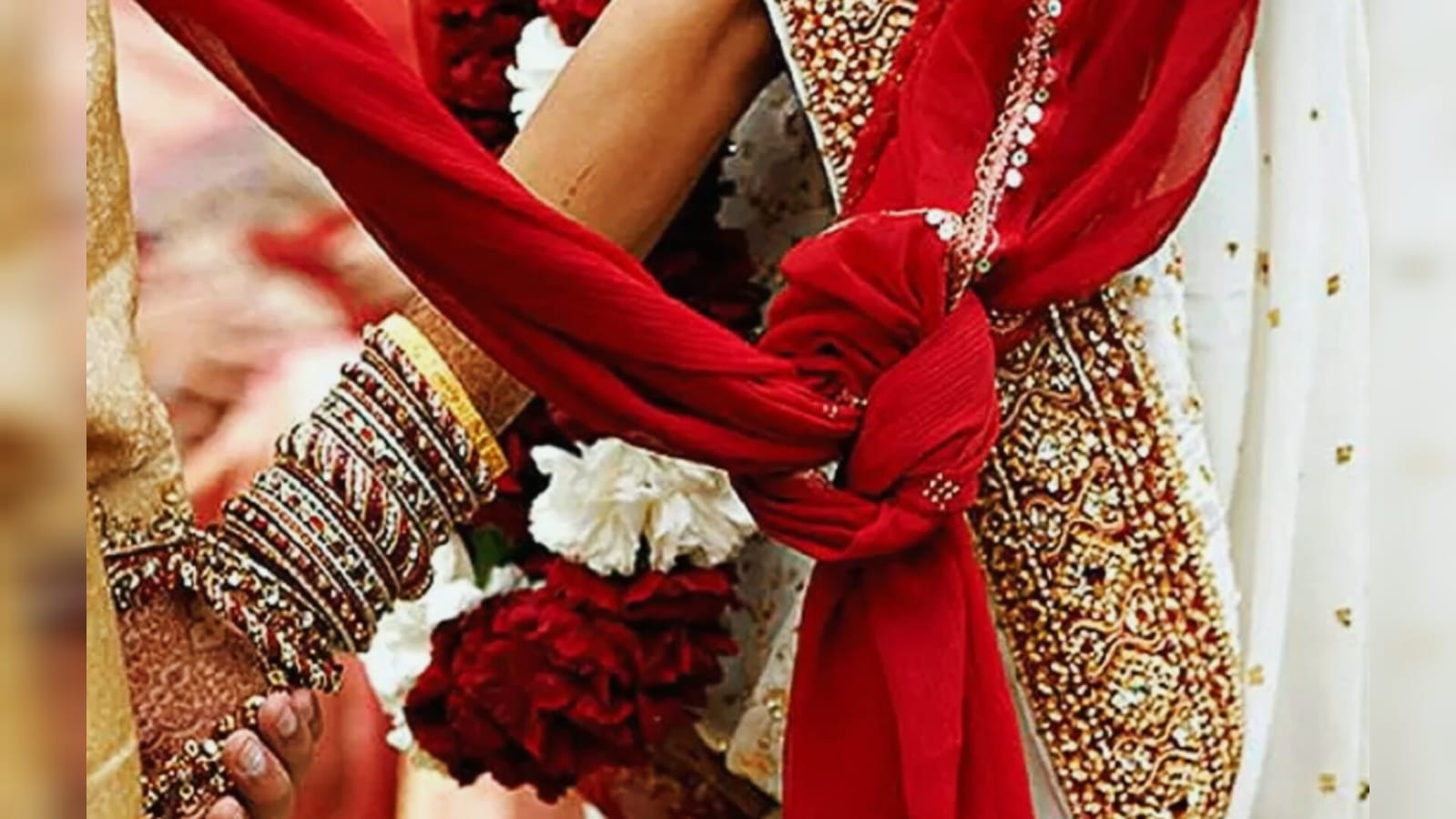 इस प्यार को क्या नाम दूँ? पहले जीजा साली संग फरार…फिर अगले ही दिन साला ले उड़ा जीजा की बहन…जानिए क्या है पूरा मामला