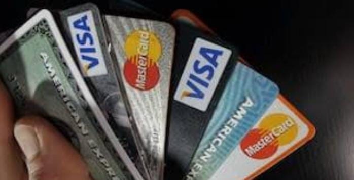 अगर क्रेडिट कार्ड धारक की हो जाती है मौत, तो कौन भरेगा बकाया बिल ? पढ़ें क्या एक्शन ले सकता है बैंक
