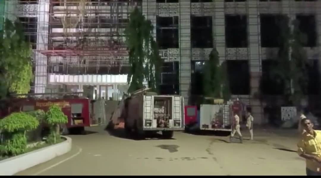 Live updates : पटना के विश्वेश्वरैया भवन में एक बार फिर लगी आग, यहां कई सरकारी विभागों का है कार्यालय