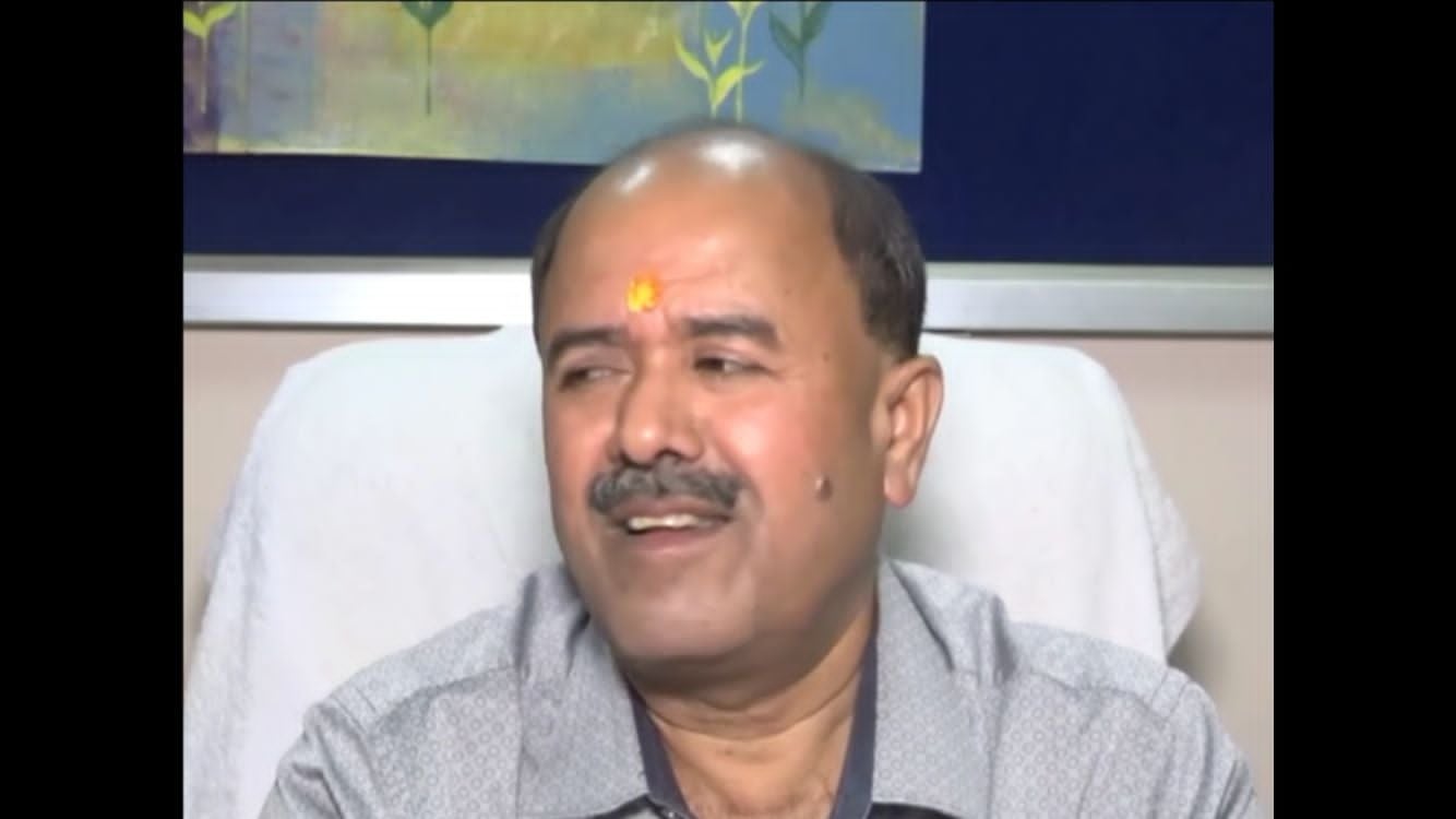 कार्रवाई : स्कूल नर्स के साथ यौण शोषण के आरोपी प्रिंसिपल सस्पेंड, गिरफ्तारी के लिए पुलिस कर रही छापेमारी