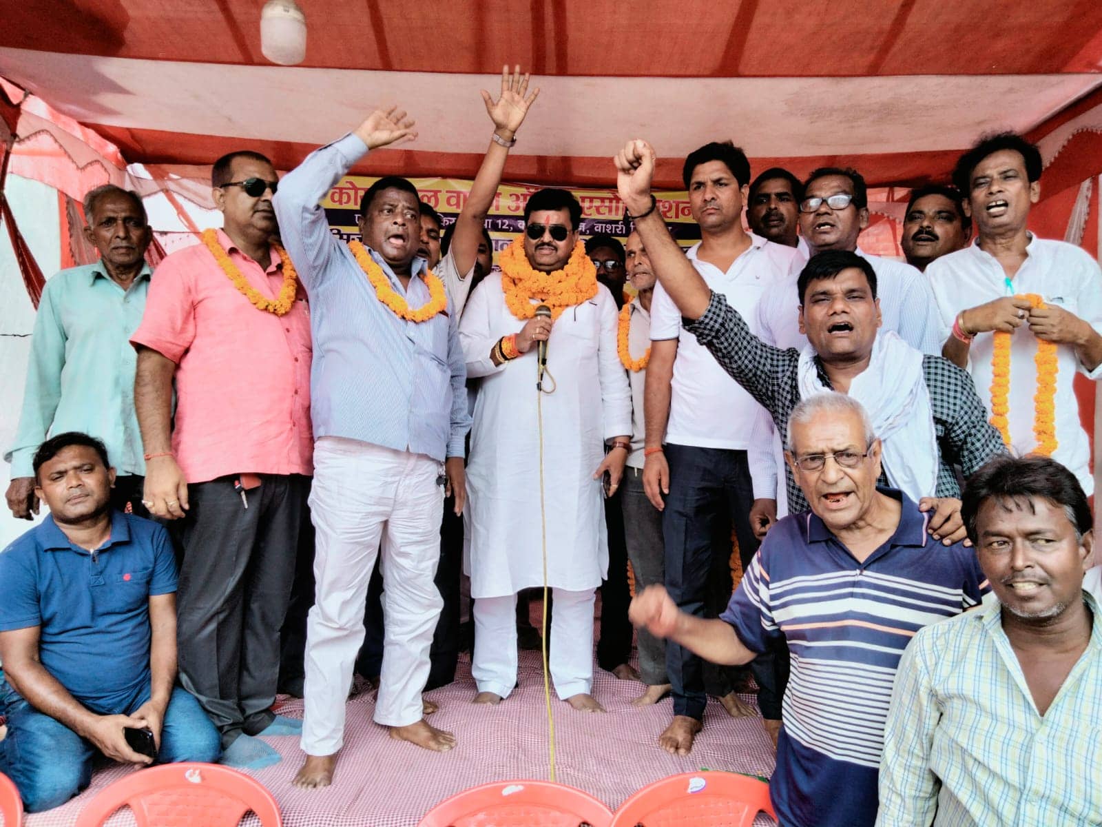 एम्बुलेंस घोटाला के खिलाफ तीन दिवसीय धरना शुरू, 6 मई को आत्मदाह की चेतावनी