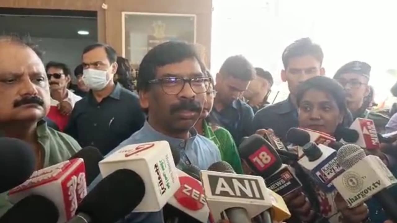 नामांकन के बाद बोलें सीएम, राज्यसभा चुनाव जनता के लिए एक संदेश, जल्द सभी सवालों का दूंगा जबाव