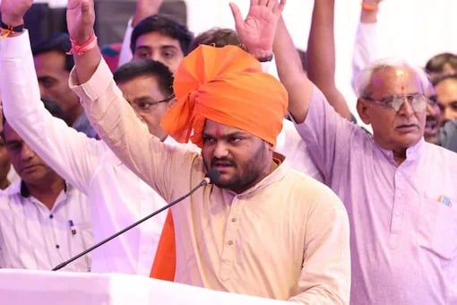 कट्टर विरोधी का भाजपा में " हार्दिक " स्वागत, बोले - पीएम मोदी विश्व के गौरव, छोटा सिपाही बन कर उनके लिए करूंगा काम