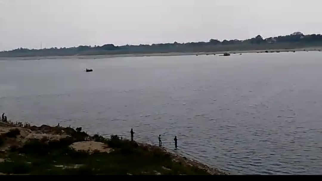 बिहार: इंटरनेट चलाने गंगा पार कर यूपी गए 5 युवक, लौटने के क्रम में डूबने से एक की मौ'त