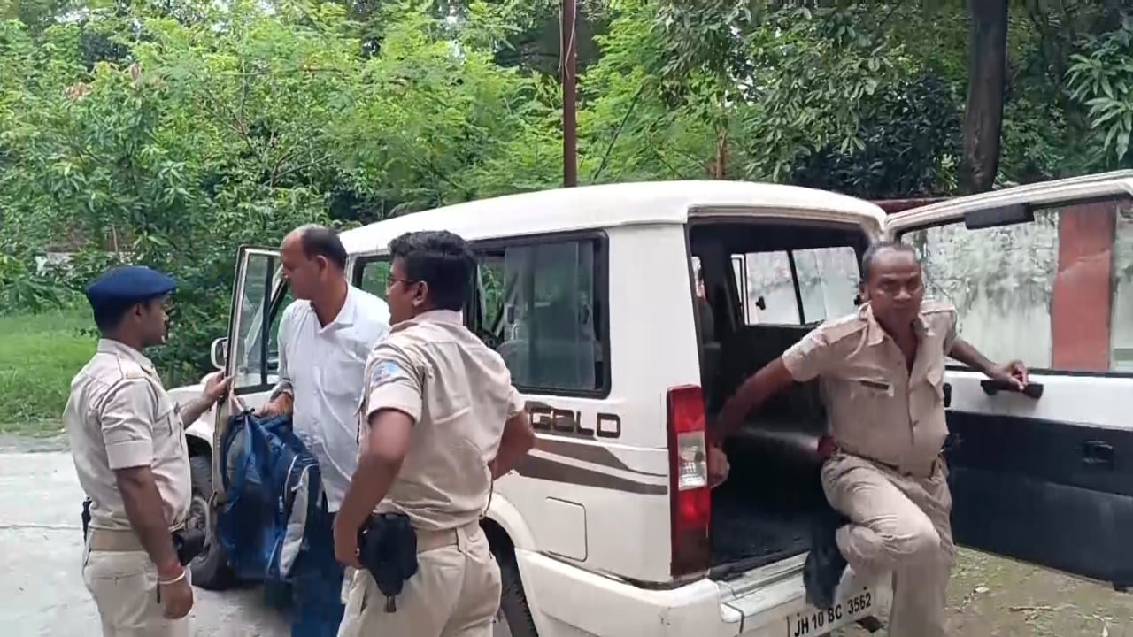 एसीबी की करवाई , बोकारो के जरीडीह में तीन हजार रुपये घुस लेते धराए ASI