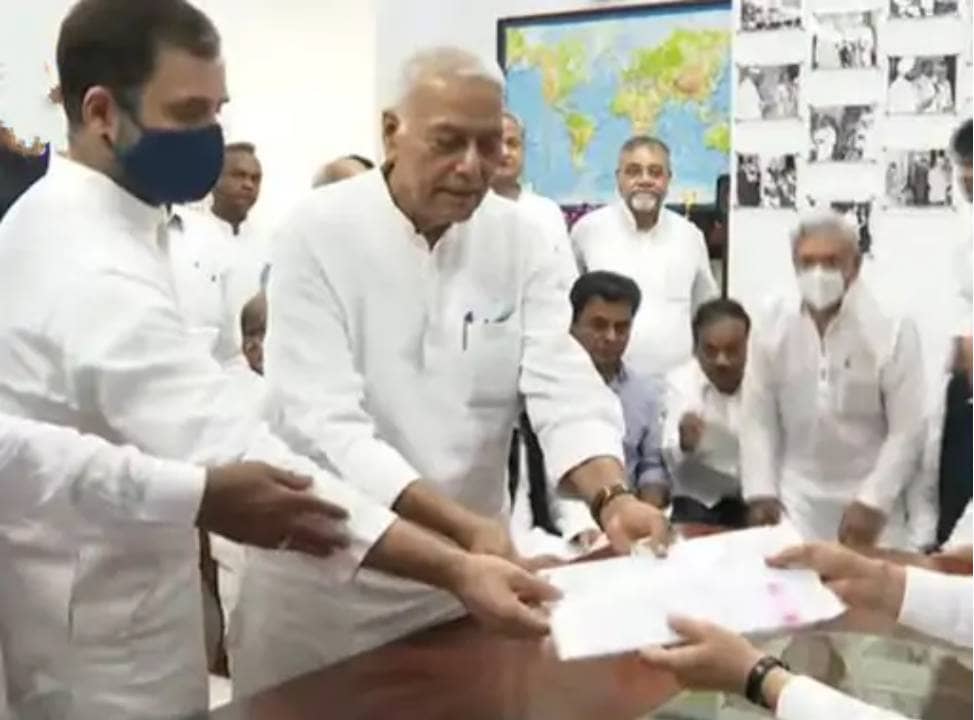 राष्ट्रपति चुनाव: विपक्षी उम्मीदवार यशवंत सिन्हा ने दाखिल किया नामांकन, राहुल, शरद और अखिलेश रहे मौजूद