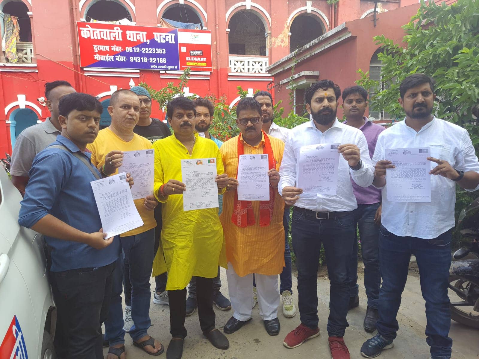 काली पोस्टर विवाद: पटना में लीना और टीएमसी सांसद पर पुलिस ने FIR करने से किया इनकार