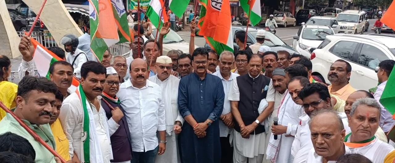 धनबाद जिले में कांग्रेस की गौरव यात्रा का तीसरा दिन, नेता बोले - भारत के नवनिर्माण के लिए सड़क पर उतरे
