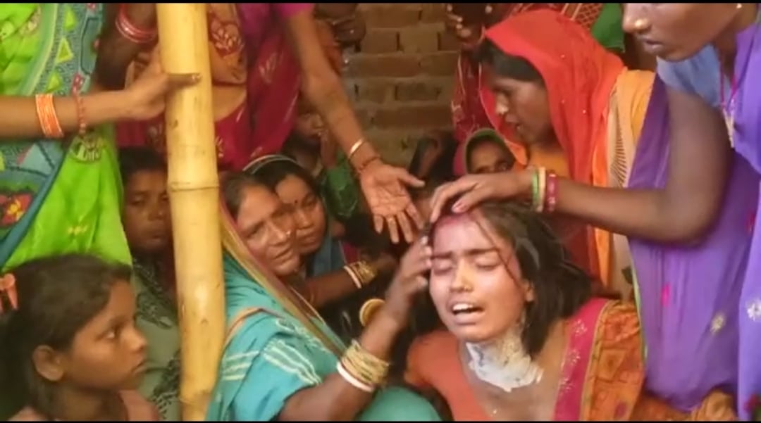सीतामढ़ी : लड़का-लड़की को प्रेम विवाह करने की मिली कुछ इस तरह सज़ा, जानिये डिटेल्स