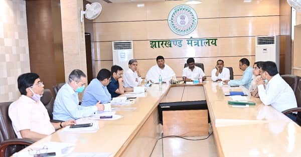 राज्य में सुखाड़ को लेकर सरकार गंभीर, विशेष पैकेज की हो सकती है घोषणा