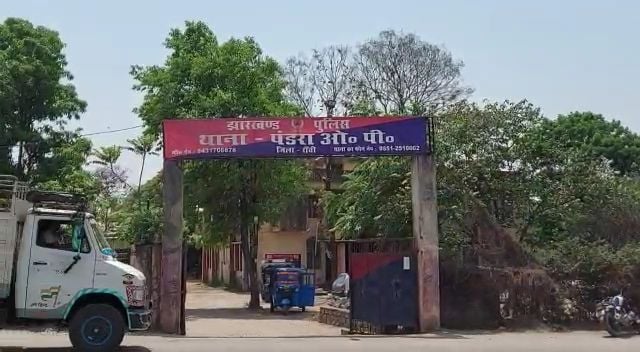 अपराधियों के सामने पुलिस बेबस: ASI का फोड़ दिया सर, दो पुलिसकर्मियों को भी पीटा- जानिये कहां का मामला