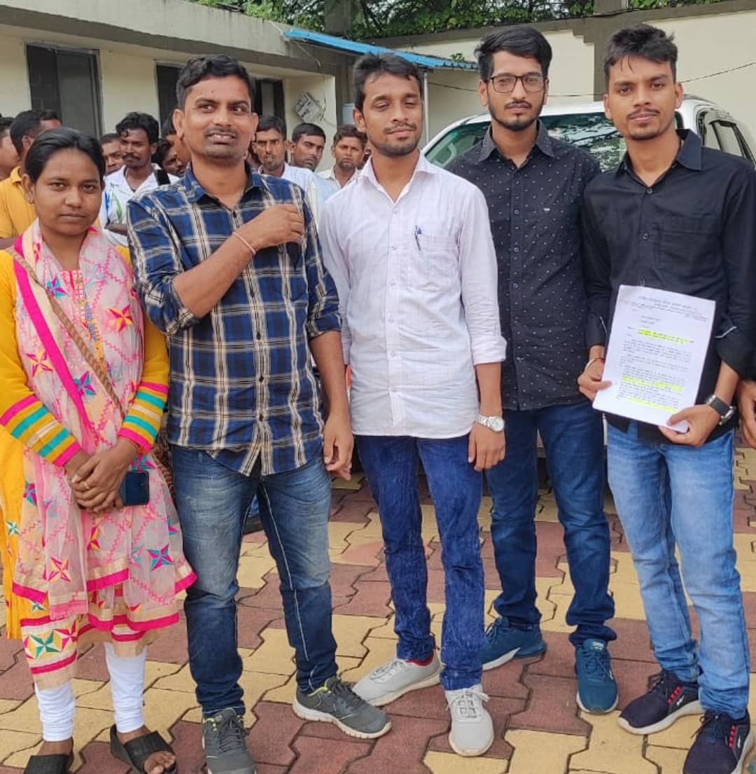 CTET पास अभ्यर्थी पहुंचे CM आवास, सौंपा ज्ञापन, पढ़िए क्या है पूरा मामला