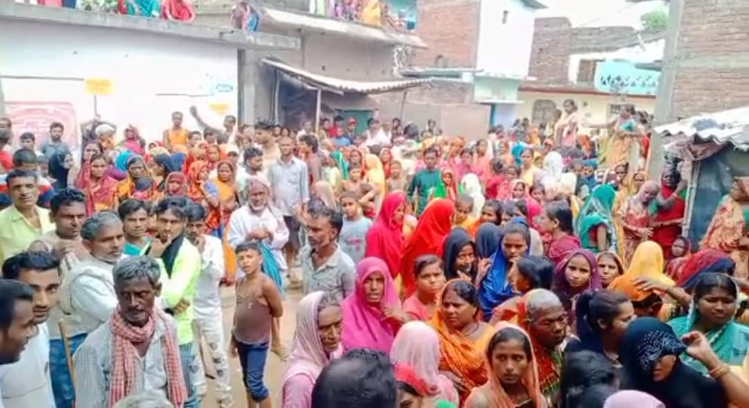 मधुबनी : सेप्टिक टैंक की सफाई करने गया एक मजदूर, नहीं लौटने पर बारी-बारी से 3 उतर गए नीचे, जानिये फिर क्या हुआ