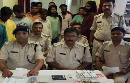 रांची से डेढ़ दर्जन जुआड़ी गिरफ्तार, चला रहे थे मटका